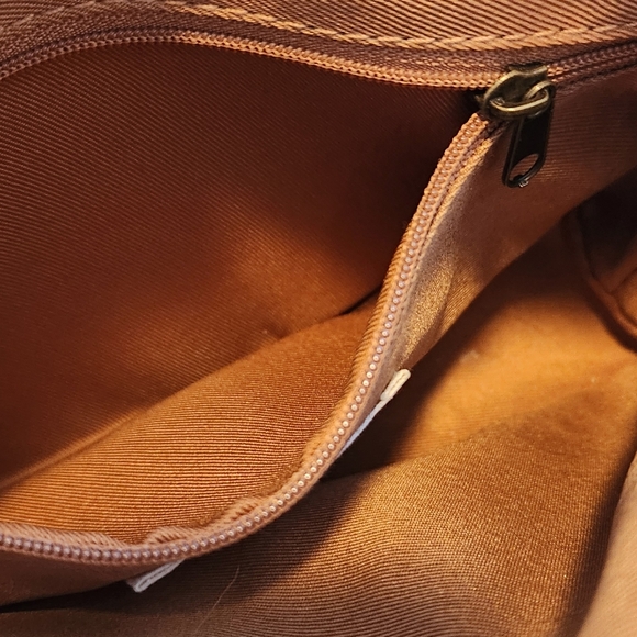 Universal Thread purse - Picture 3 of 6